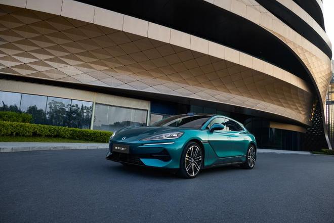 1770792926963589.jpg 0211腾势.jpg